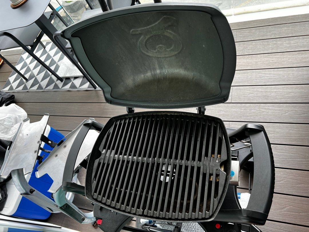 er Q1400 Electric Grill (Grey) w/ cover and portable cart, TV & Home