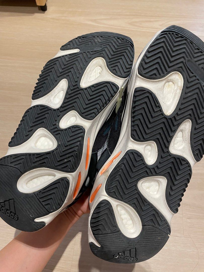 Yeezy 7 discount wave runner sole
