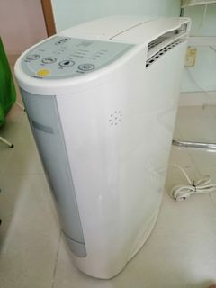 （分類：）位於 。 由 faiching8924 提交（商品編號 1245259472，圖片 1）。簡介： 。