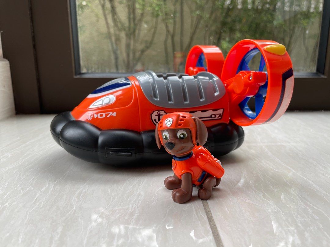 Paw patrol 2025 zuma deluxe hovercraft