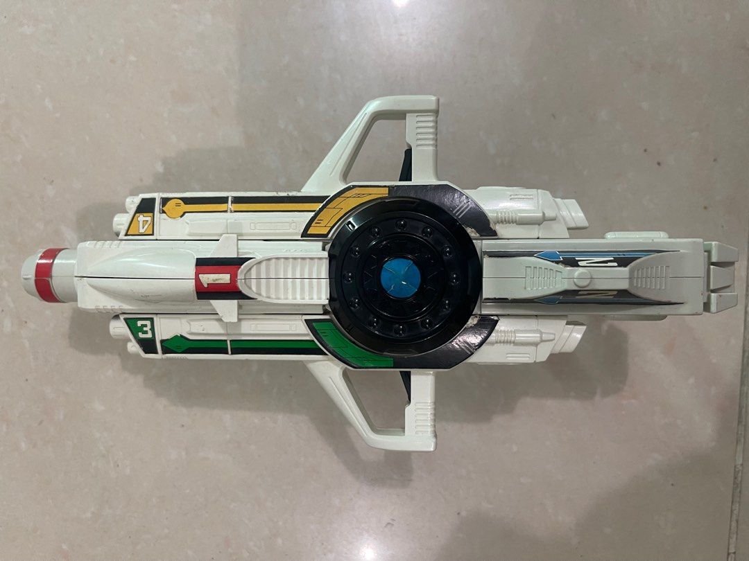 未來戰隊食玩合體武器, 興趣及遊戲, 玩具& 遊戲類- Carousell