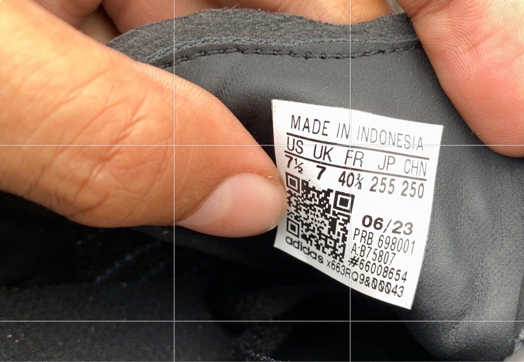 ADIDAS SAMBA X HUMAN RACE SIZE 40, Fesyen Pria, Sepatu , Sneakers di  Carousell