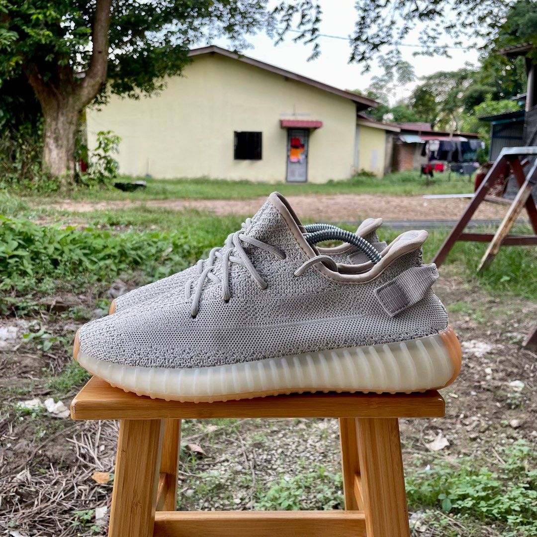 Adidas Yeezy B00st 35O v2 9.5UK RM11O Men s Fashion Footwear