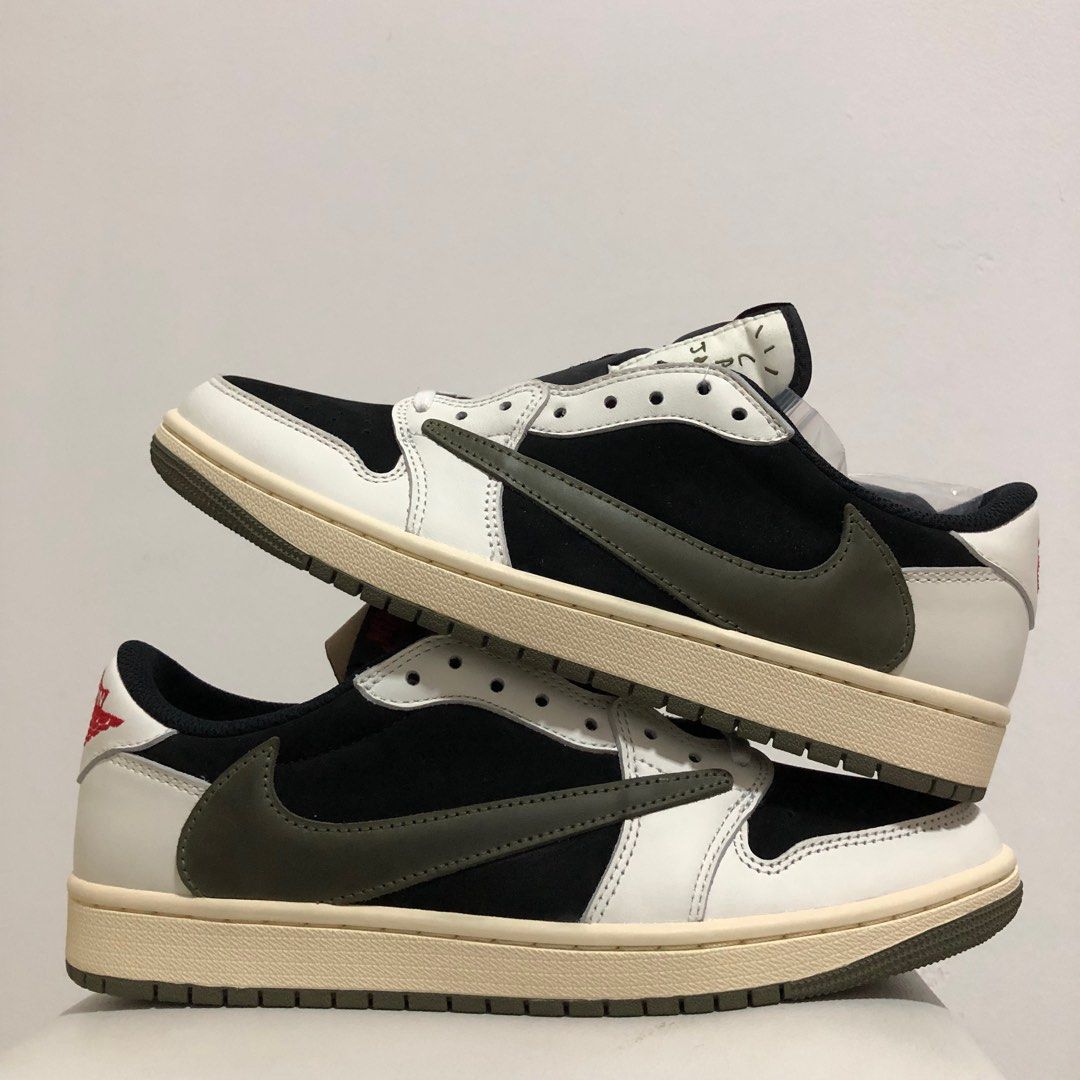 Aj1low travis top