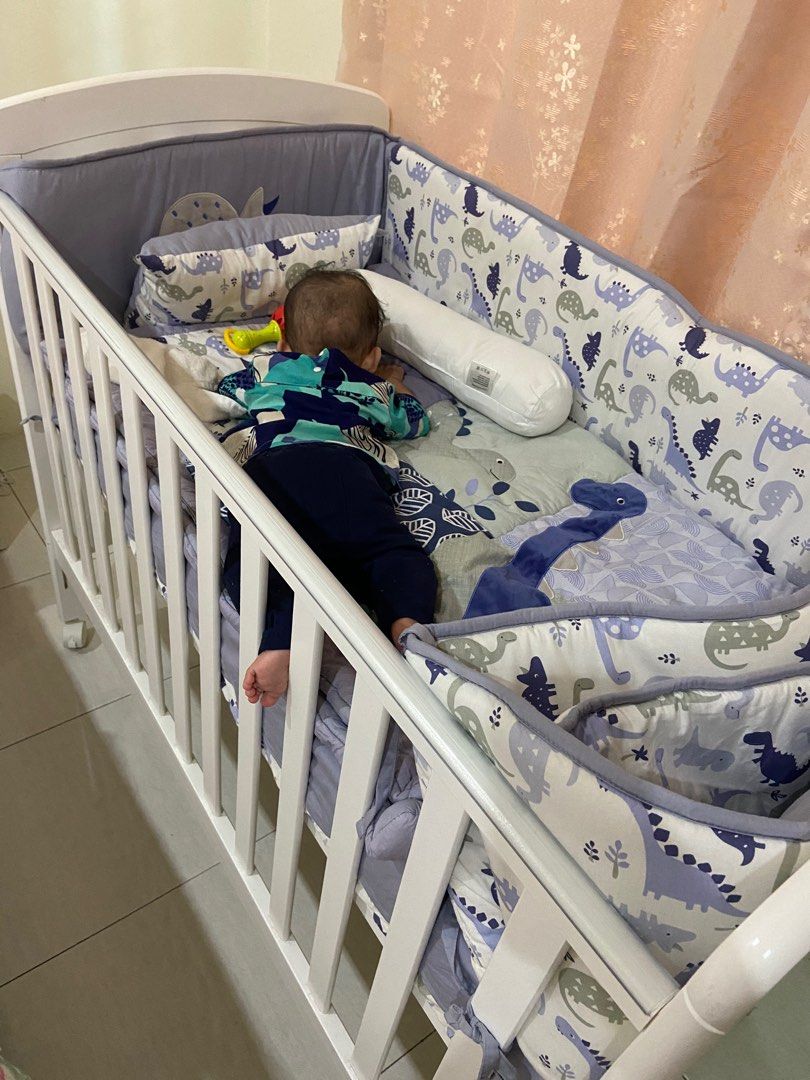 Babyshop crib hotsell