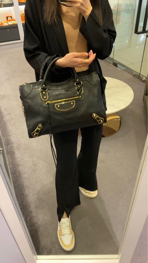 Classic metallic edge hotsell city