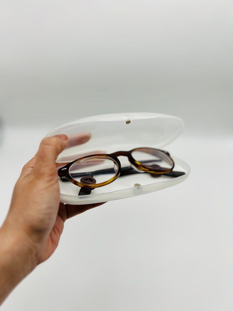 Magnetic eyeglass case sale