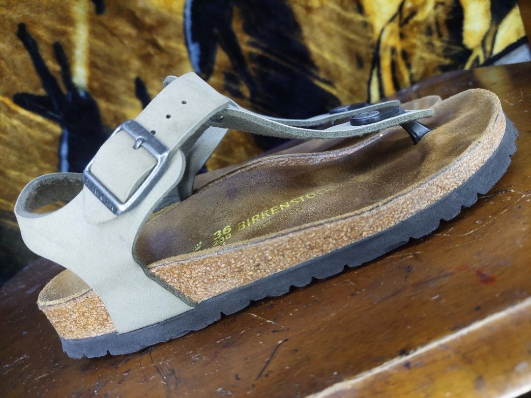BIRKENSTOCK GIZEH SIZE 6 WOMEN Women s Fashion Footwear Sandals