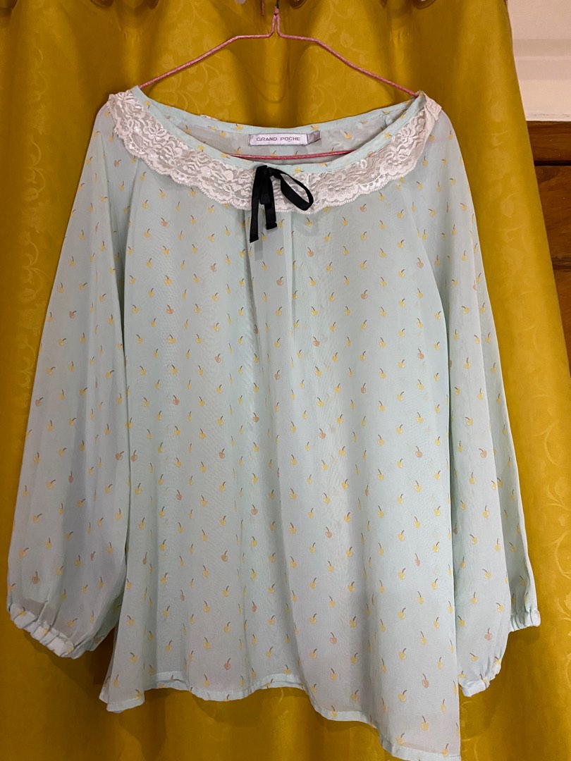 Bluose sifon tosca grade poche, Fesyen Wanita, Pakaian Wanita, Atasan ...