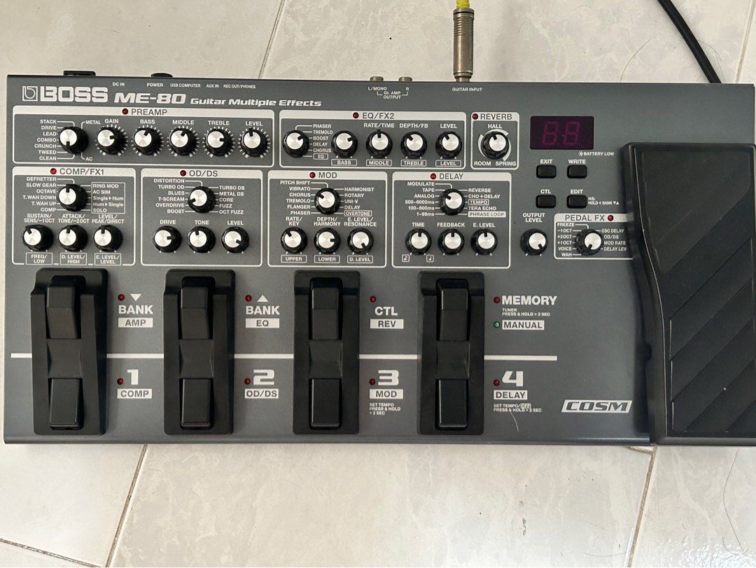 Boss ME80 multi effects pedal, Hobbies & Toys, Music & Media, Music