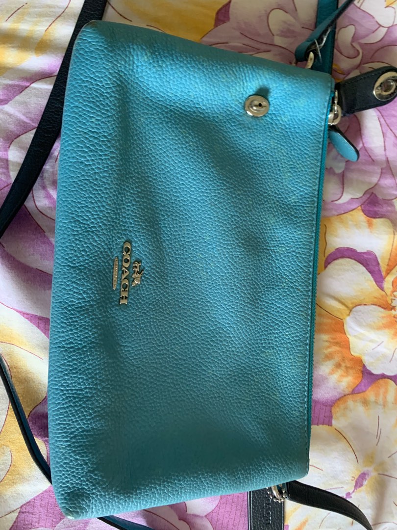 Coach double zip crossbody, Women's Fashion, Bags & Wallets, Crossbody