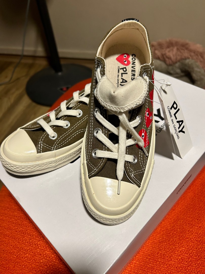 Cdg khaki hotsell converse