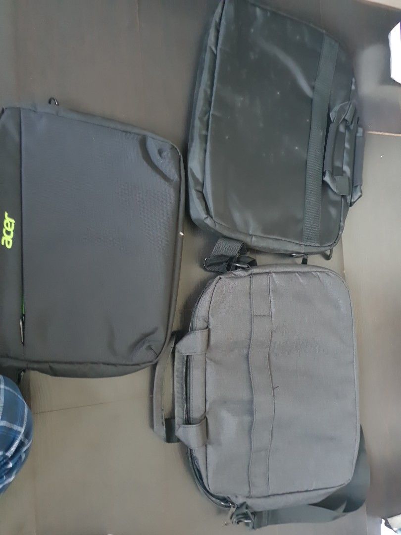 computer bag (Category: Backpacks) located in Singapore. Submitted by taylor_swift1 (Listing ID 1245504076, Image 2). Description: $25 CLEARENCE SALE.