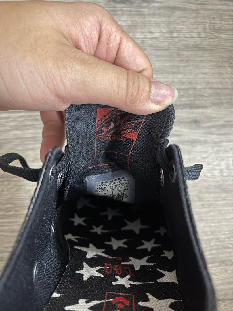 Chuck 7 patent leather low top sale