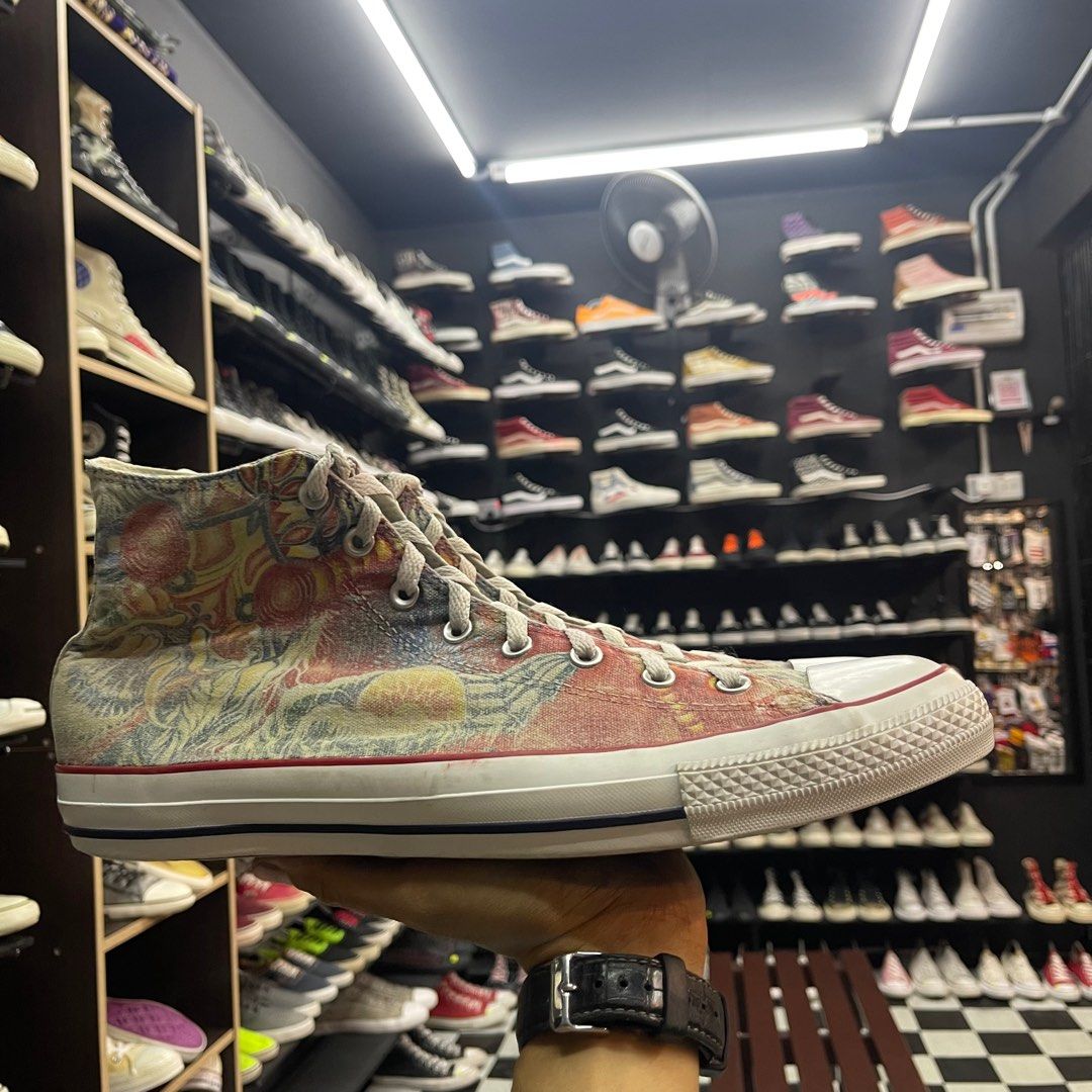 Converse Chuck Taylor Men s Fashion Footwear Sneakers on Carousell