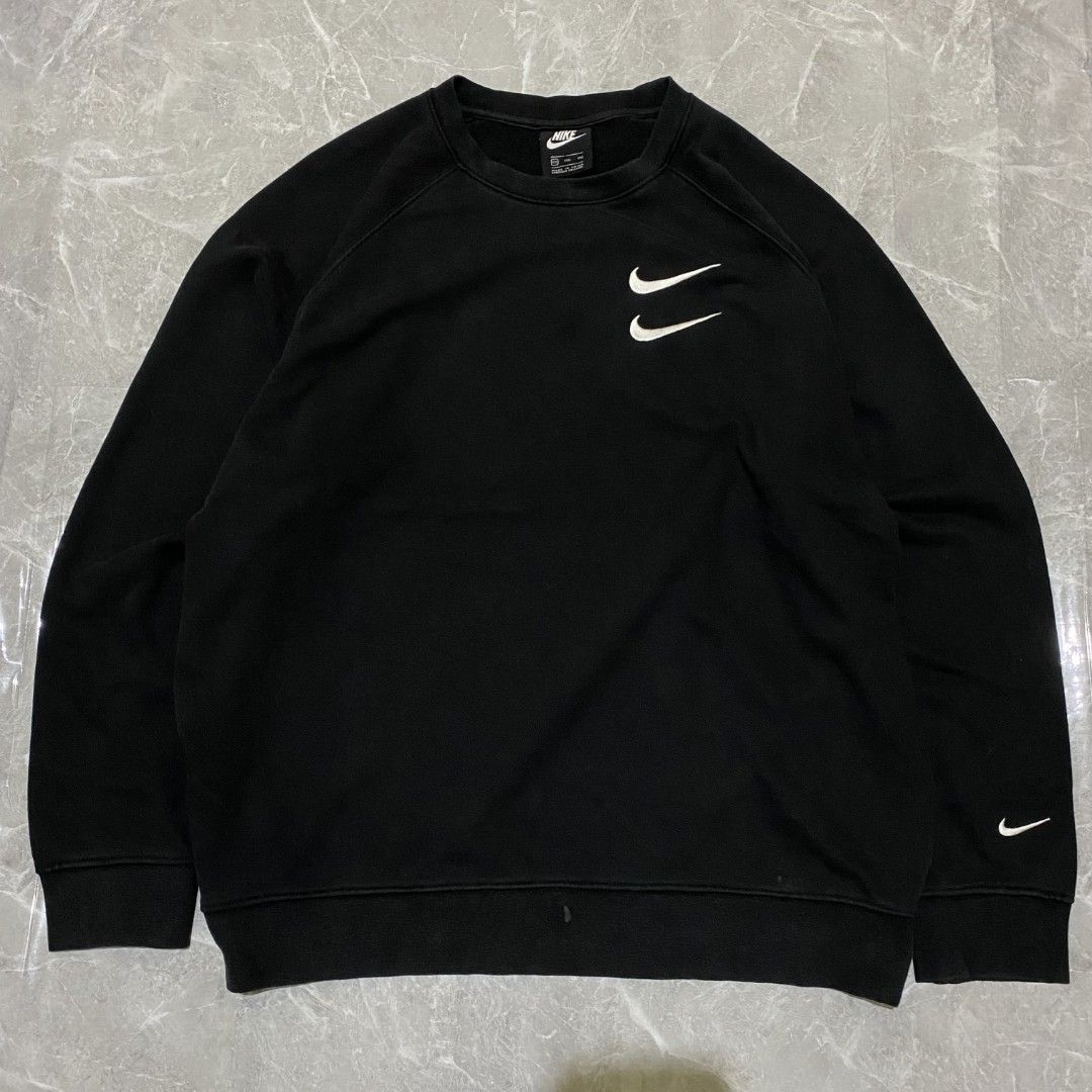 Crewneck Nike Internasional Double Swoosh, Fesyen Pria, Pakaian , Baju  Luaran di Carousell