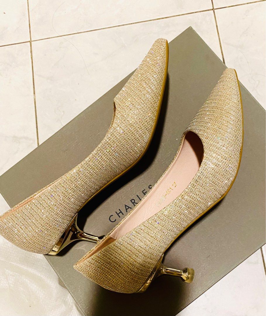 Gold diamond heels outlet