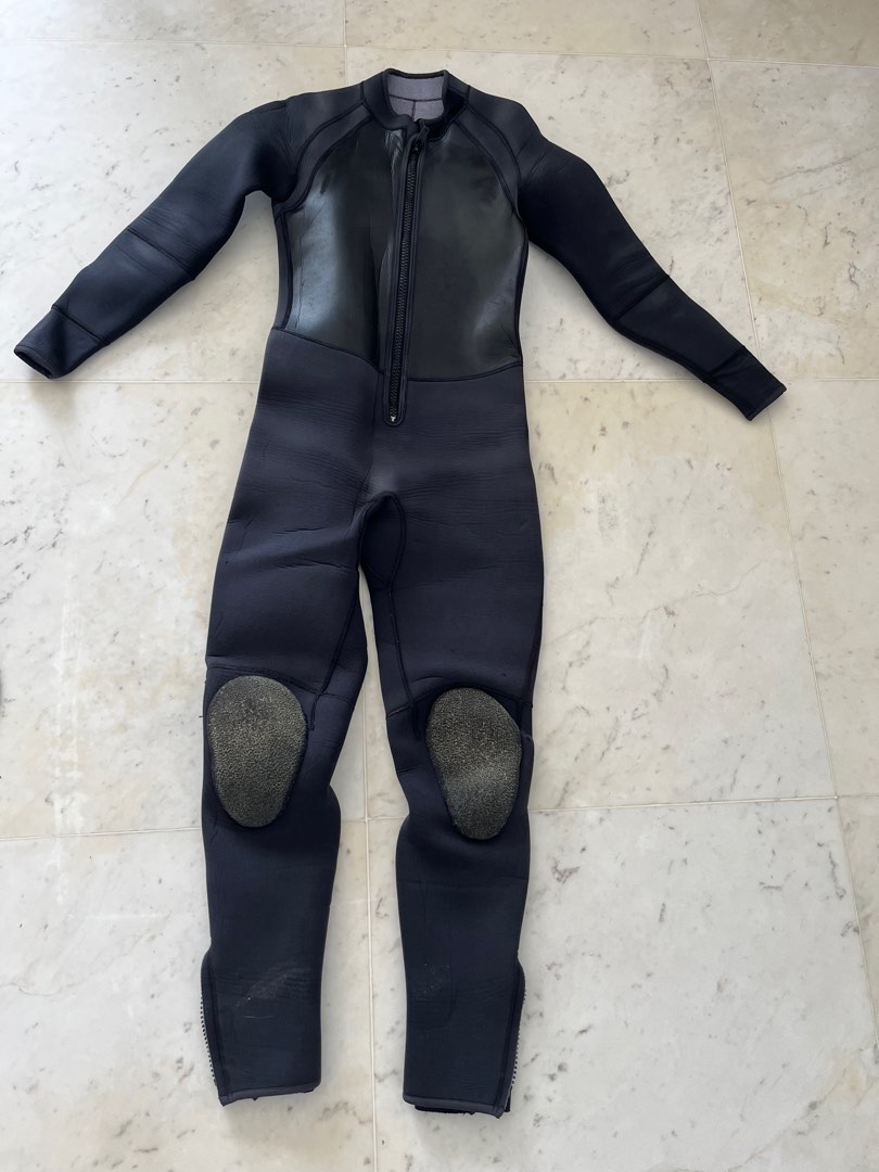 Dive Suit, Sports Equipment, Other Sports Equipment and Supplies on ...