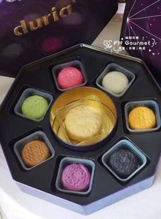 Duria Galaxy Snowy Mooncake