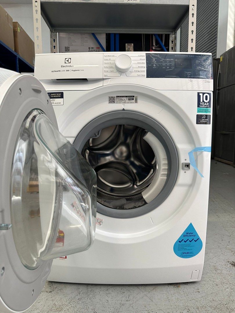 Mengungkap Keajaiban di Balik Pintu Mesin Cuci: Review Mendalam Electrolux EWF9024D3WB