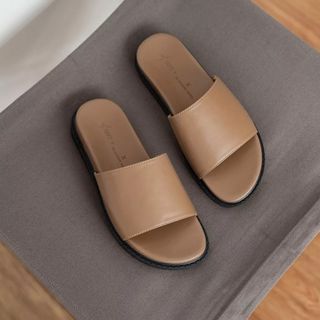 Fayt x Vamakeupartist Sandal 3cm - Sandal santai