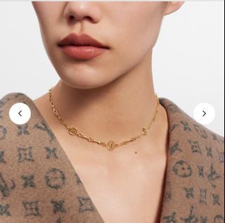 High Quality Louis Vuitton Nanogram Hollowed-out LV Motif Monogram Flower  Pattern Men Tag Pendant Necklace