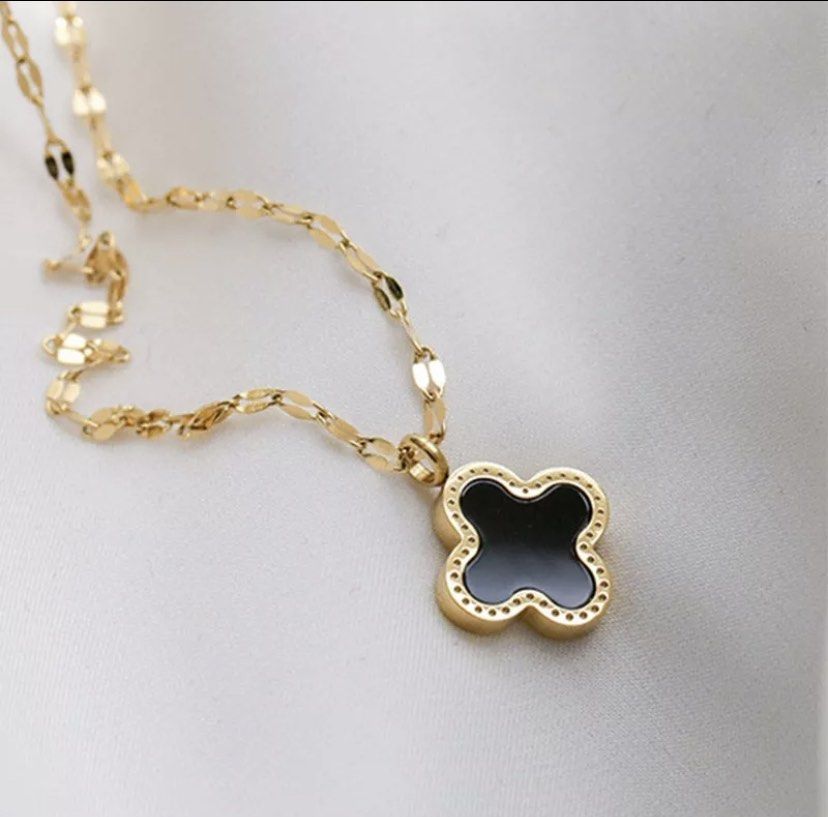 Four-Leaf Clover Clavicle Chain Titanium Steel Necklace Stainless
