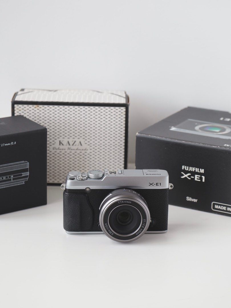 Fujifilm X-E1 & 27mm F2.8 lens & Accessories