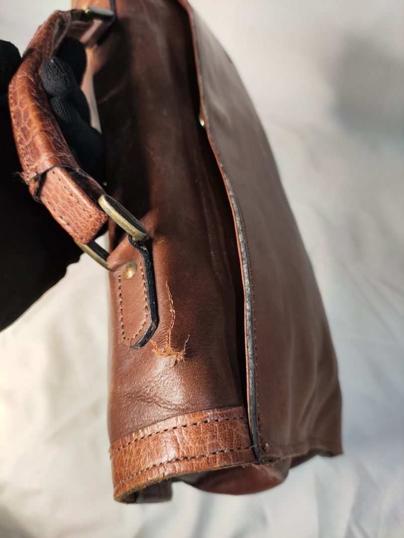 Geoffrey beene leather bag 2025