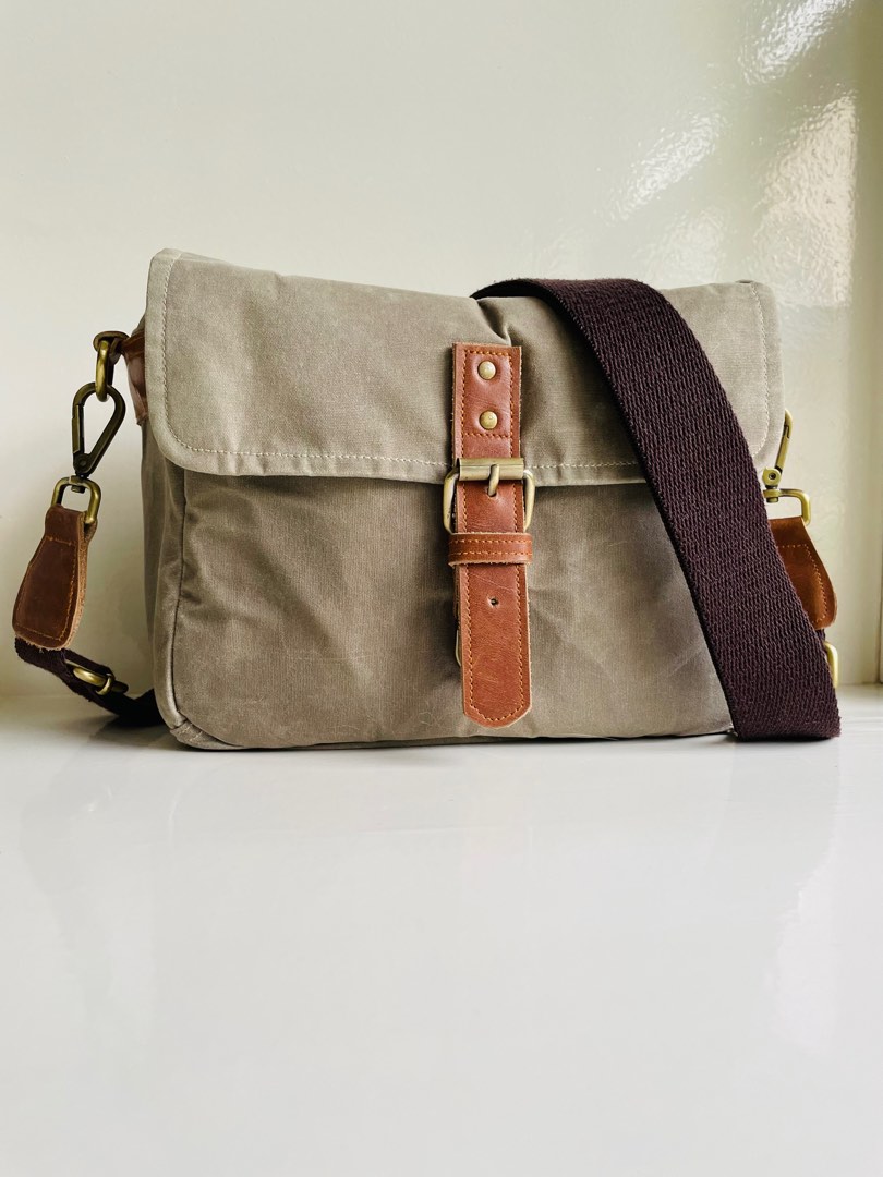 Gouache Harvey Camera Bag on Carousell