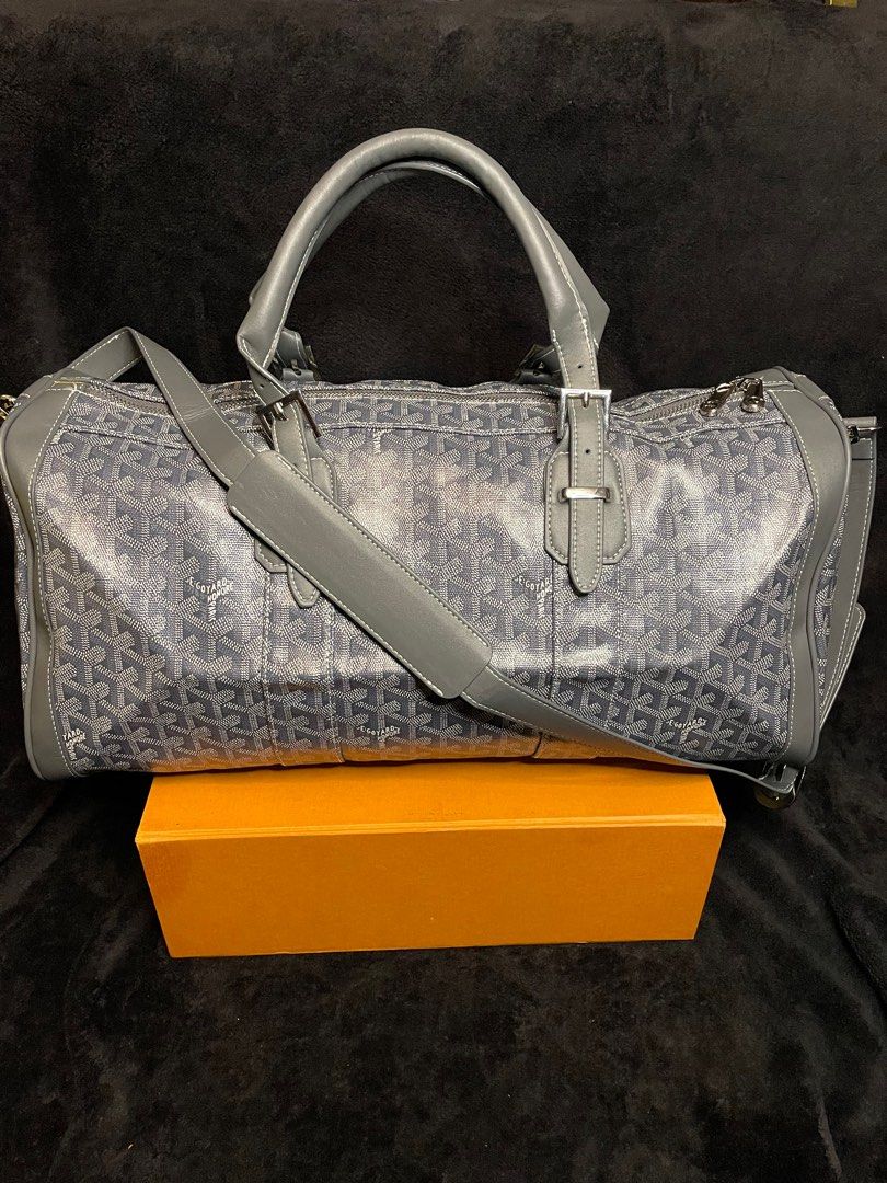 Goyard travel store