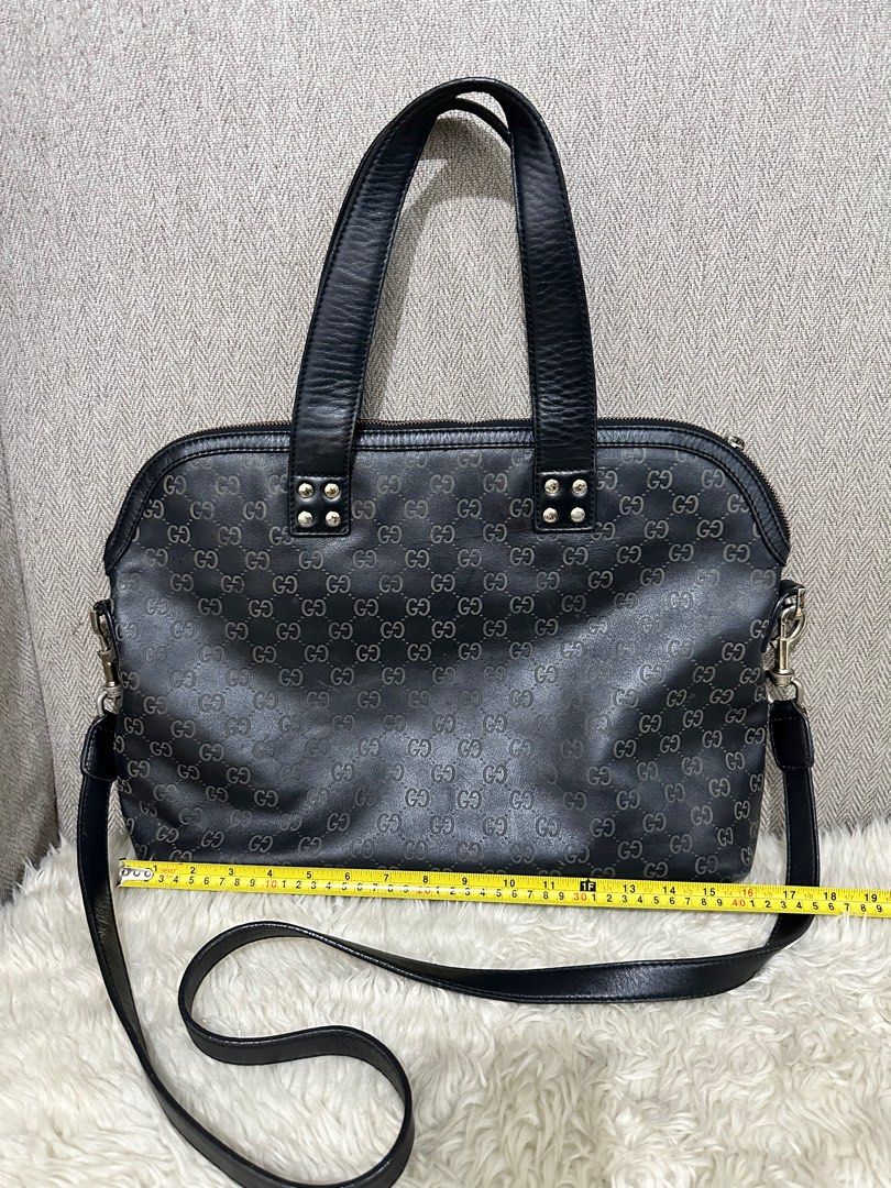 🔥💯GUCCI Document/Laptop 2way bag (Category: Luxury Bags & Wallets) located in Mandaluyong City. Submitted by StuffofMyDreamsph (Listing ID 1245601626, Image 2). Description: Gucci Document/Laptop 2way bag ✅Original Genuine leather ✅Ideal for weekend get-aways or professional use ✅Still in good shape ✅Minor sign of usage on handle , minimal rubs 🤝Color rate 10/10 , Color may vary due to lighting. 🤝STRICTLY NO RETURN, NO REFUND, and NO EXCHANGE