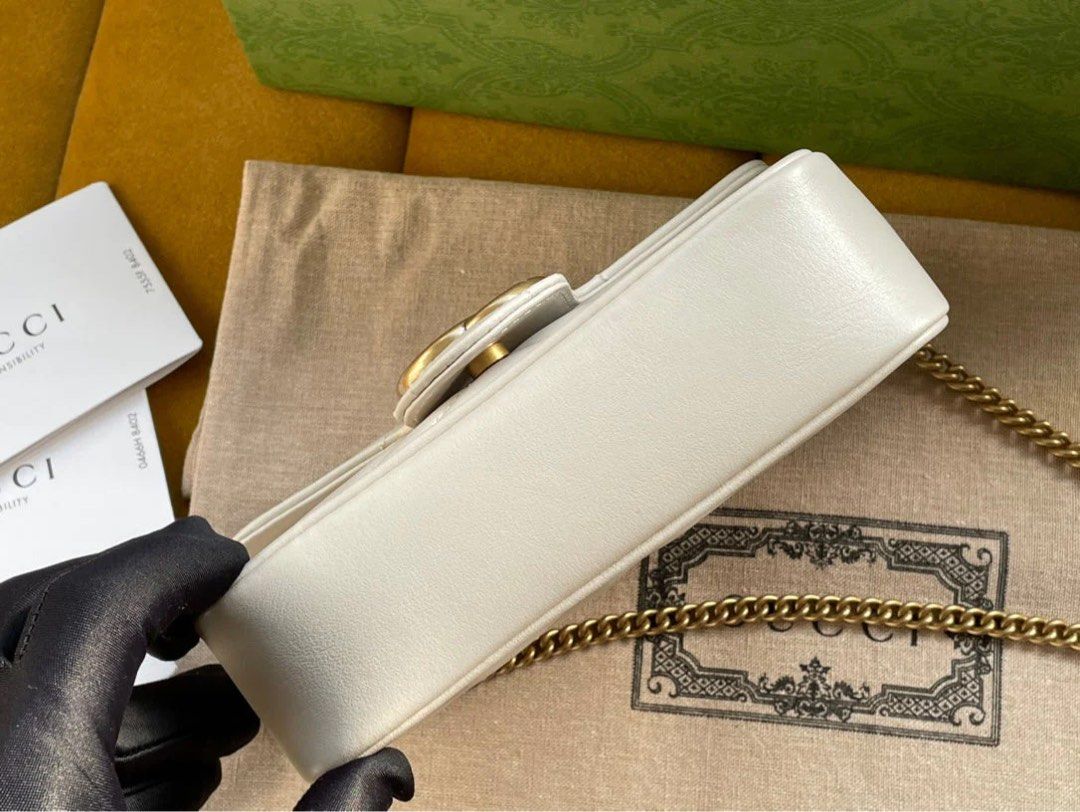 GUCCI GG Marmont matelassé mini bag •White, Women's Fashion, Bags &  Wallets, Shoulder Bags on Carousell
