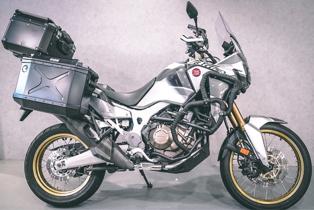 Crf1000a2 top