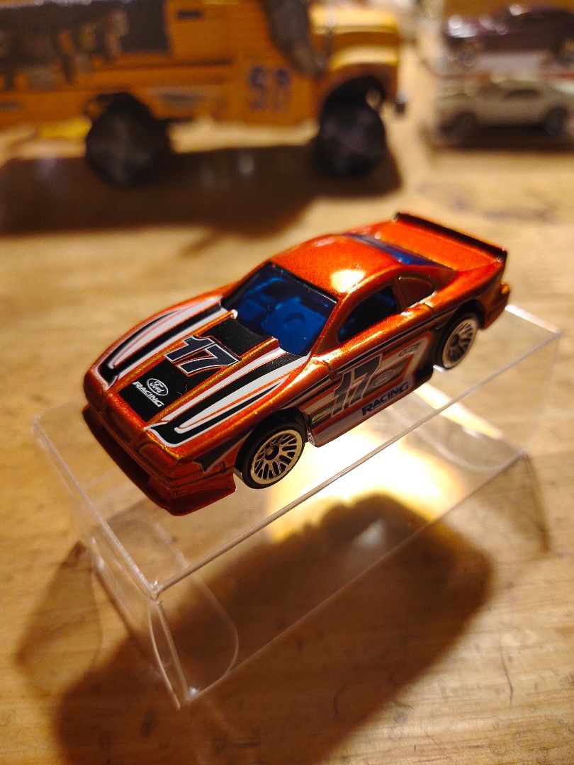 Hot Wheels 1997 Ford Mustang Cobra Toy Car Collectible Hobbies