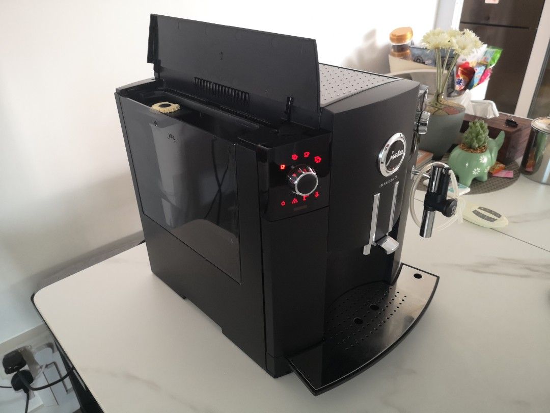 Jura Impressa C5, TV & Home Appliances, Kitchen Appliances, Coffee