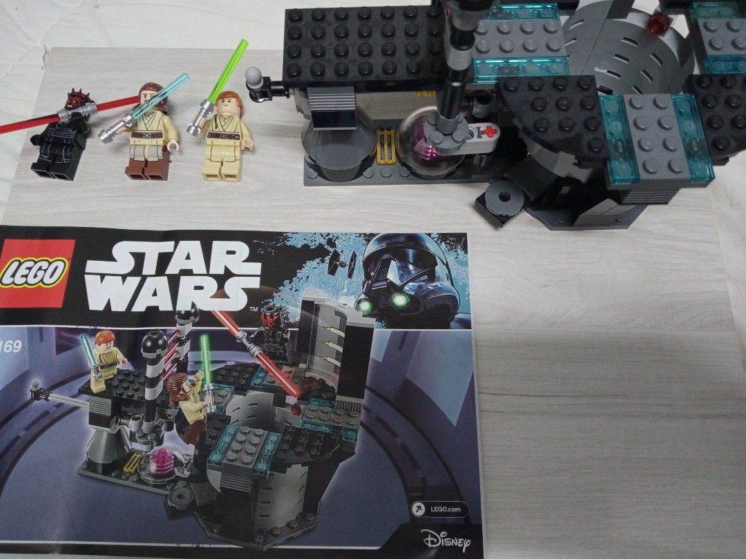 Lego star wars on sale duel on naboo set
