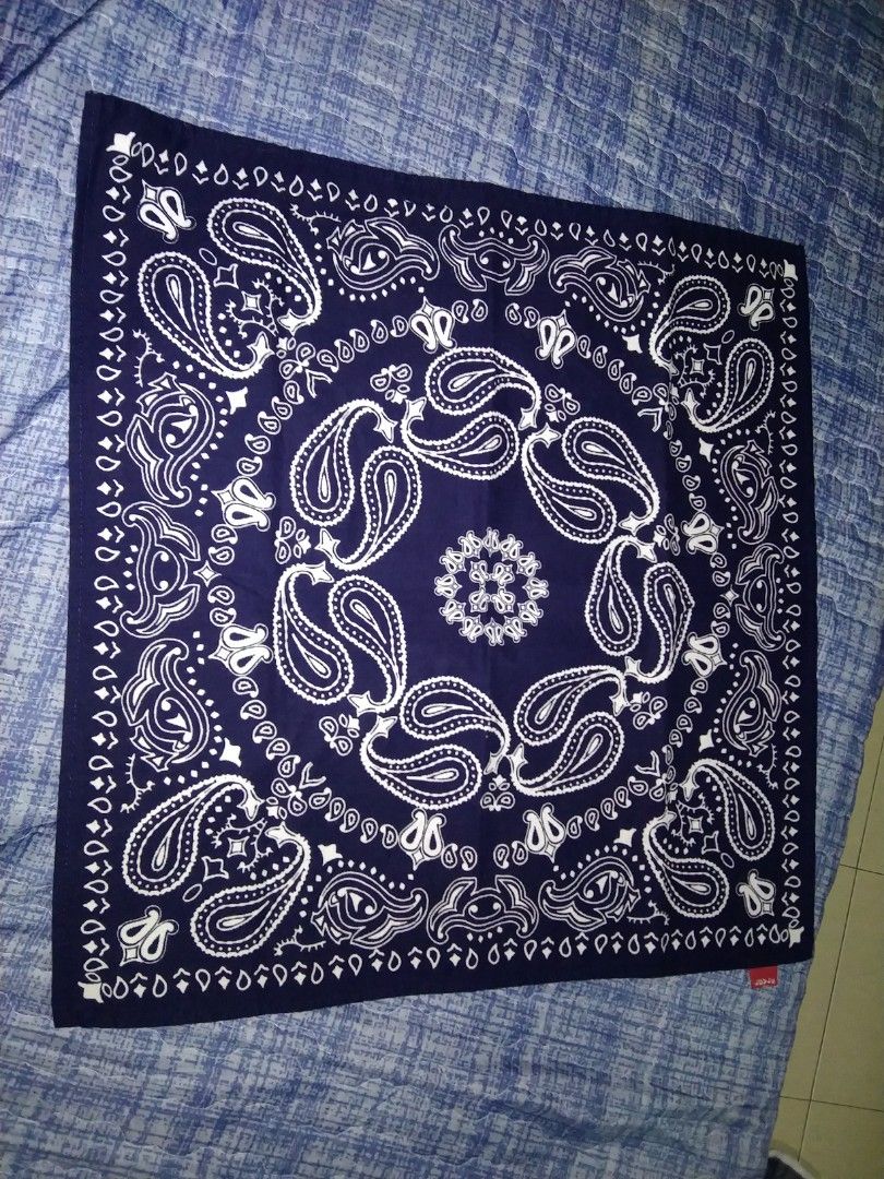 Levis bandana store