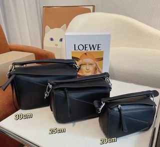 (Category: ) located in . Submitted by lux.finds (Listing ID 1245516857, Image 1). Description: .