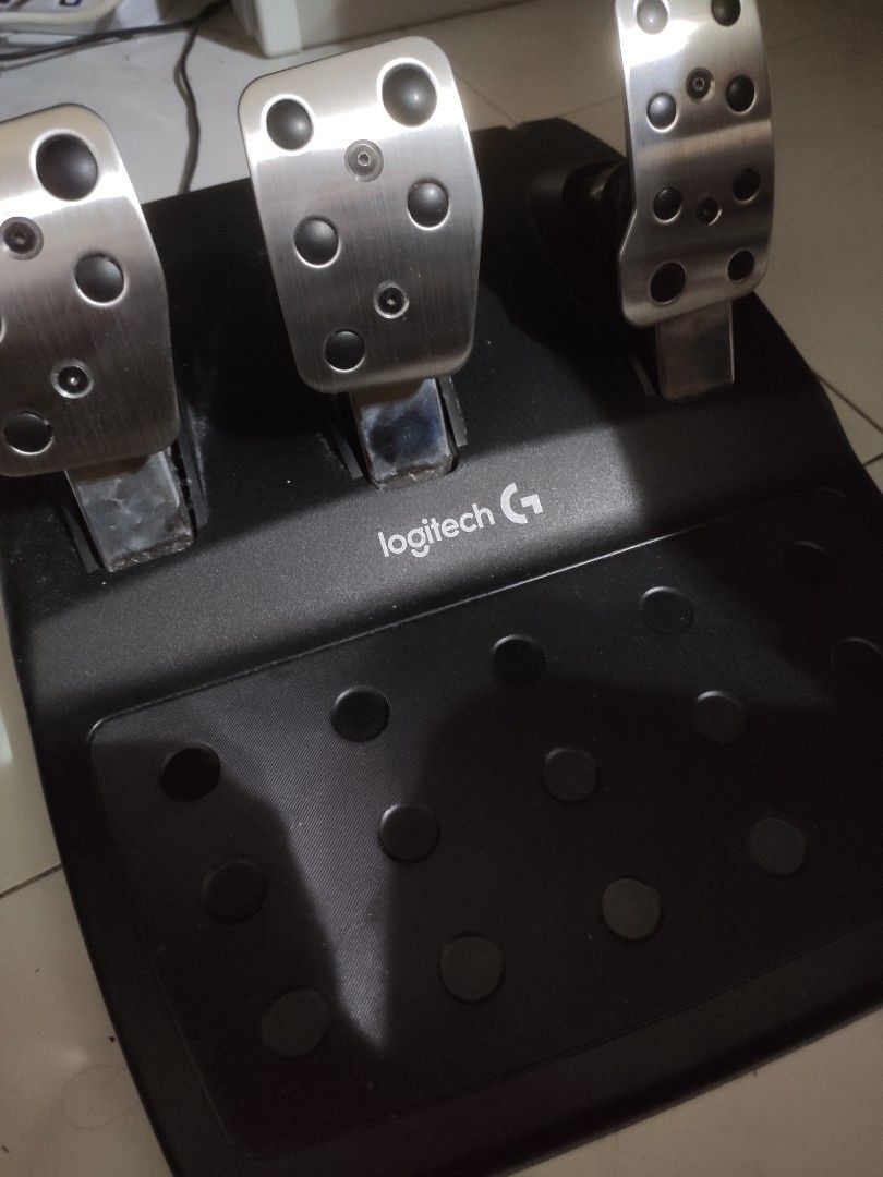 Logitech G29 Steering Wheel + Pedals, Video Gaming, Gaming Accessories