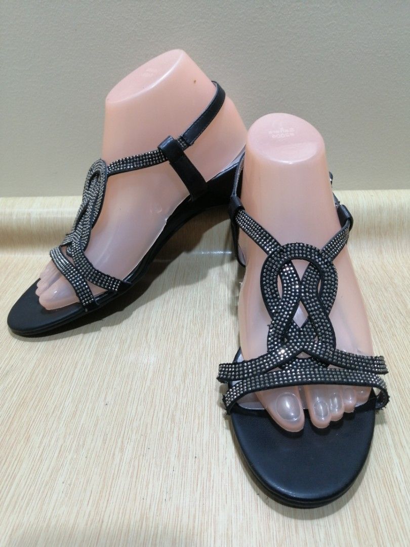 London fog macey clearance women's wedge sandals