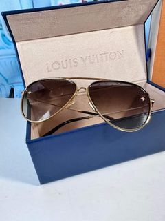 Louis Vuitton 2021 LV Chain Pilot Sunglasses