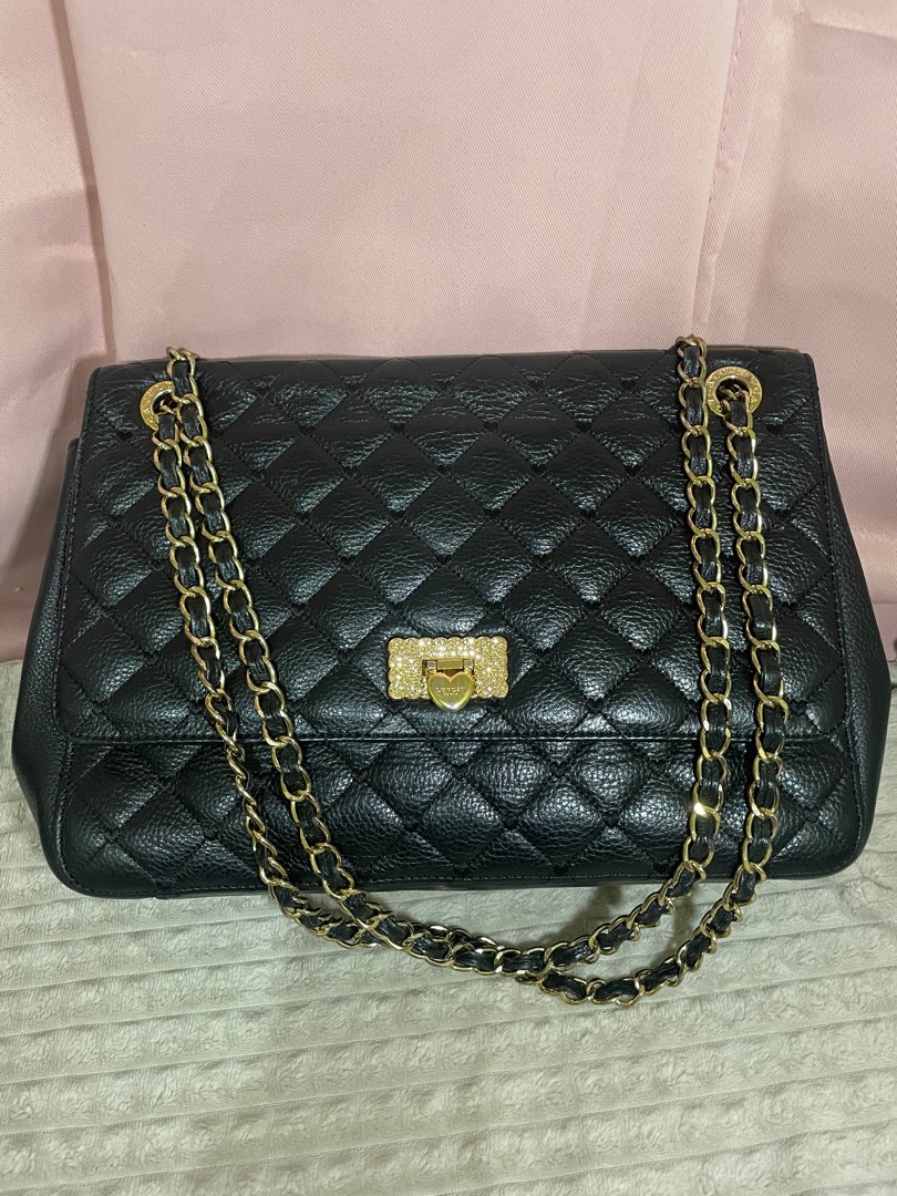Lovcat Paris Quilted Chain Sling Bag on Carousell