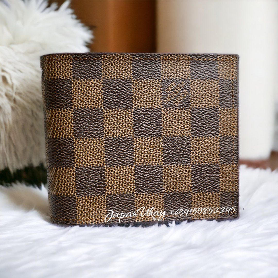 LV Damier Card Holder, Luxury, Bags & Wallets on Carousell