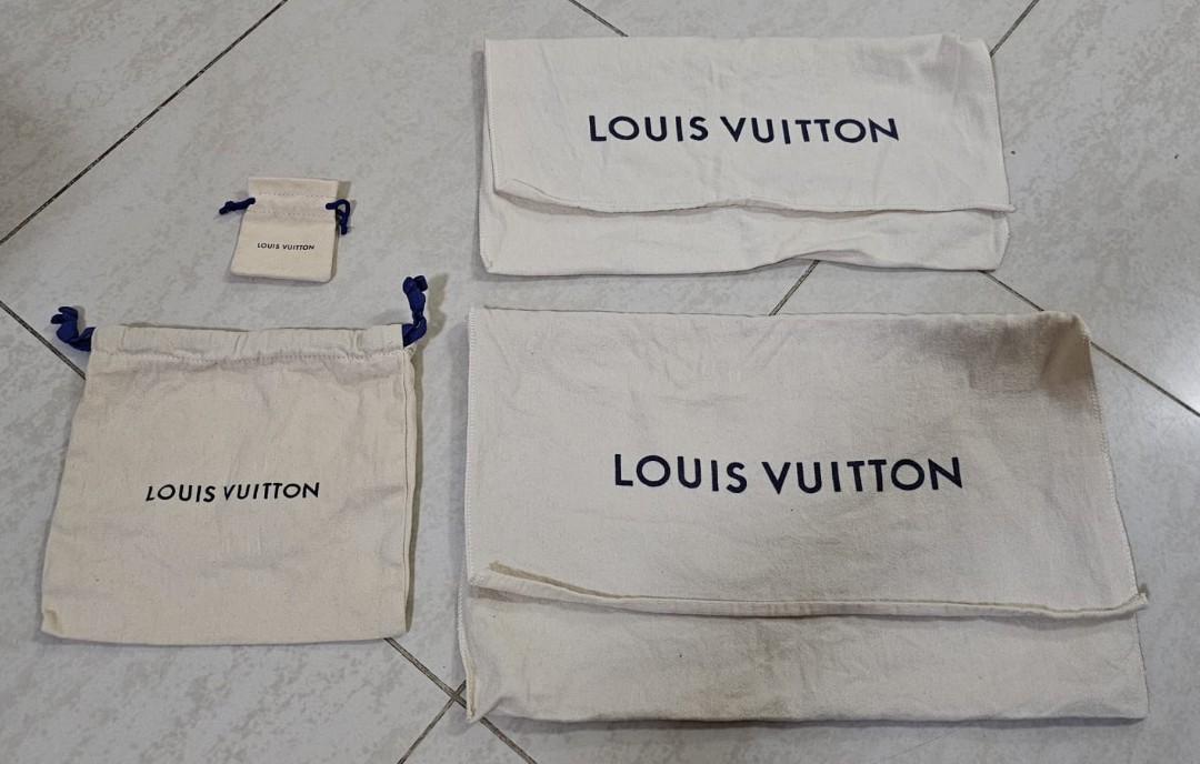 LV dust cover
