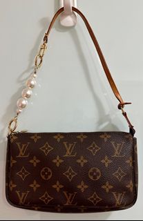 Louis Vuitton Monogram Brown Leather Kidney Bean Shoulder Bag, Women's  Fashion, Bags & Wallets, Shoulder Bags on Carousell