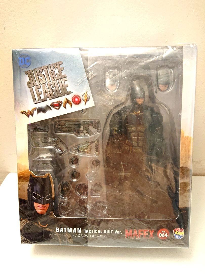 Mafex 064 Batman (Tactical Suit Ver.) (Justice League), 興趣及遊戲