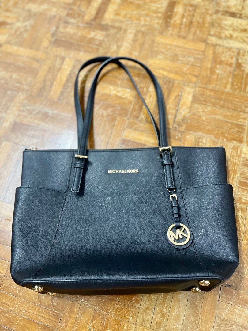 Black and blue michael kors hotsell purse