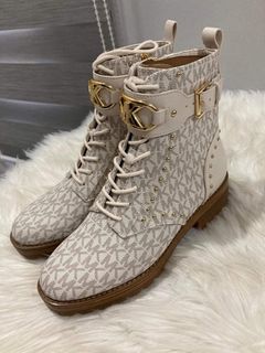 (Category: ) located in . Submitted by maiyasluxurybagshoppe (Listing ID 1245470305, Image 1). Description: .