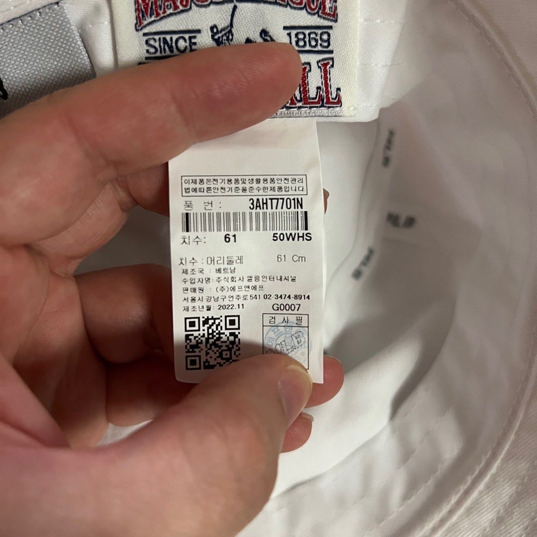 MLB （分類：帽）位於 Hong Kong。 由 pineappledb9 提交（商品編號 1245562939，圖片 4）。簡介： 全新由MLB店購入正版61size， 頭圍較大， 不合本人！。